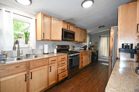 Tiny photo for 735 NE Winfield Ave, Topeka, KS 66616 (MLS # 246150)