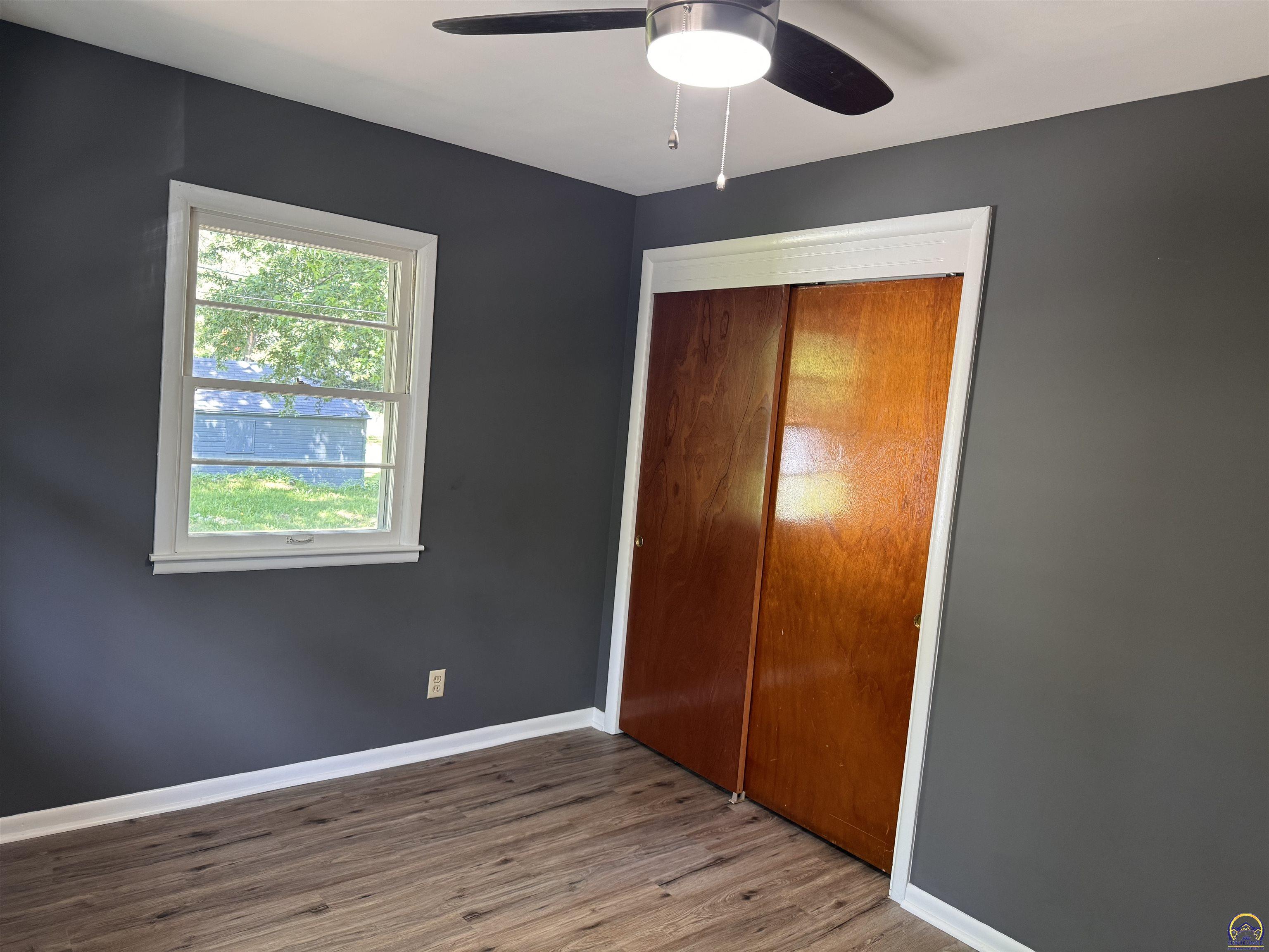 Topeka, Kansas 66605, United States, 3 Bedrooms Bedrooms, ,2 BathroomsBathrooms,Residential,Pending,56759