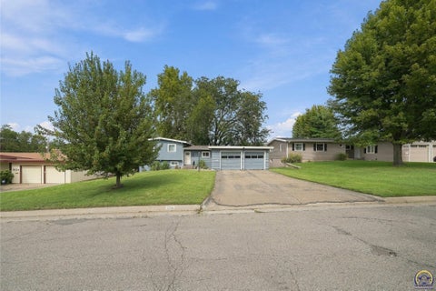 Tiny photo for 1816 SW 27th St, Topeka, KS 66611 (MLS # 246812)