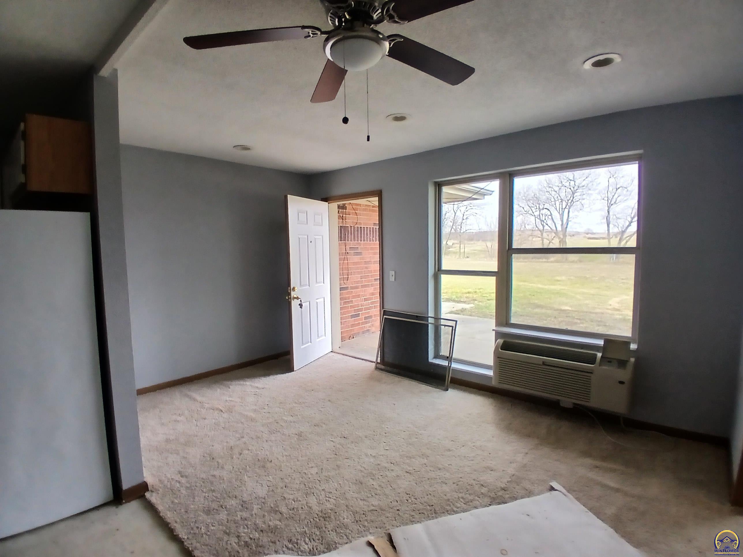 Eskridge, Kansas 66423, United States, ,Residential,Pending,25083