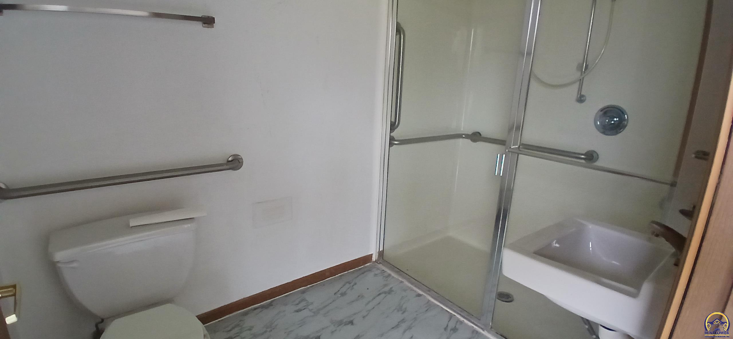 Eskridge, Kansas 66423, United States, ,Residential,Pending,25083