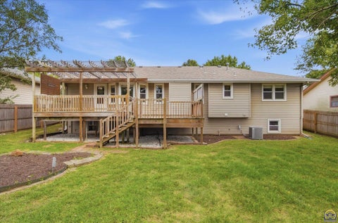 Tiny photo for 2837 SW Herefordshire Rd, Topeka, KS 66614 (MLS # 246735)