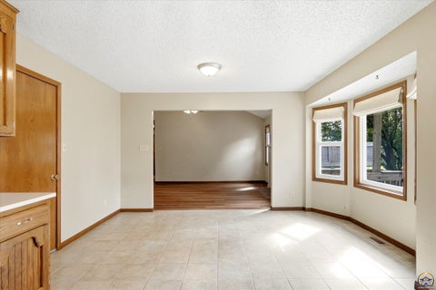 Tiny photo for 2837 SW Herefordshire Rd, Topeka, KS 66614 (MLS # 246735)