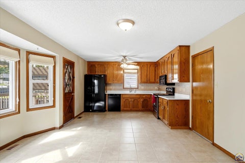 Tiny photo for 2837 SW Herefordshire Rd, Topeka, KS 66614 (MLS # 246735)
