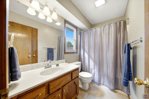 Tiny photo for 2837 SW Herefordshire Rd, Topeka, KS 66614 (MLS # 246735)