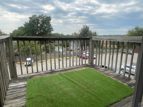 Tiny photo for 2318 SW Briarwood Plz #305 D, Topeka, KS 66611 (MLS # 246490)