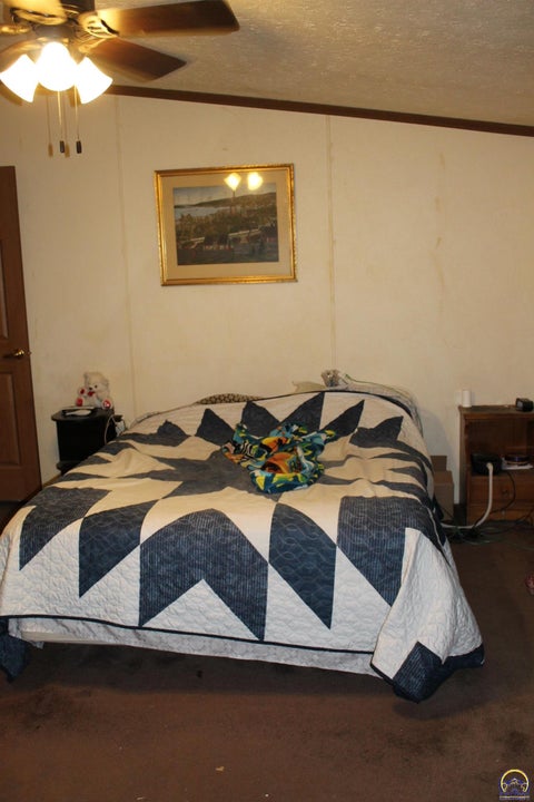 Tiny photo for 24795 S Ratner Rd, Lyndon, KS 66451 (MLS # 246907)