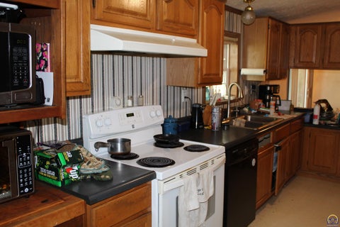 Tiny photo for 24795 S Ratner Rd, Lyndon, KS 66451 (MLS # 246907)