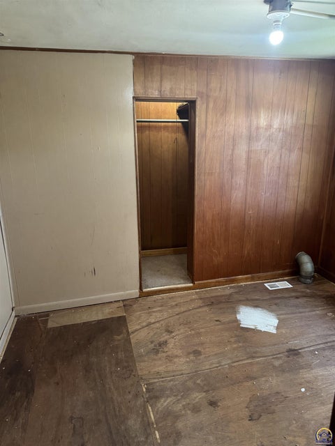 Tiny photo for 2201 NW Clay St, Topeka, KS 66608 (MLS # 246033)