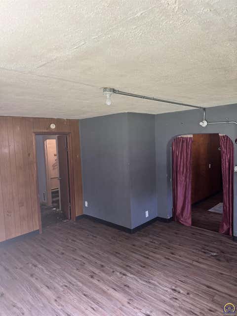 Tiny photo for 2201 NW Clay St, Topeka, KS 66608 (MLS # 246033)
