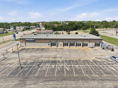 Tiny photo for 1136 SW Wanamaker Rd, Topeka, KS 66604 (MLS # 244750)
