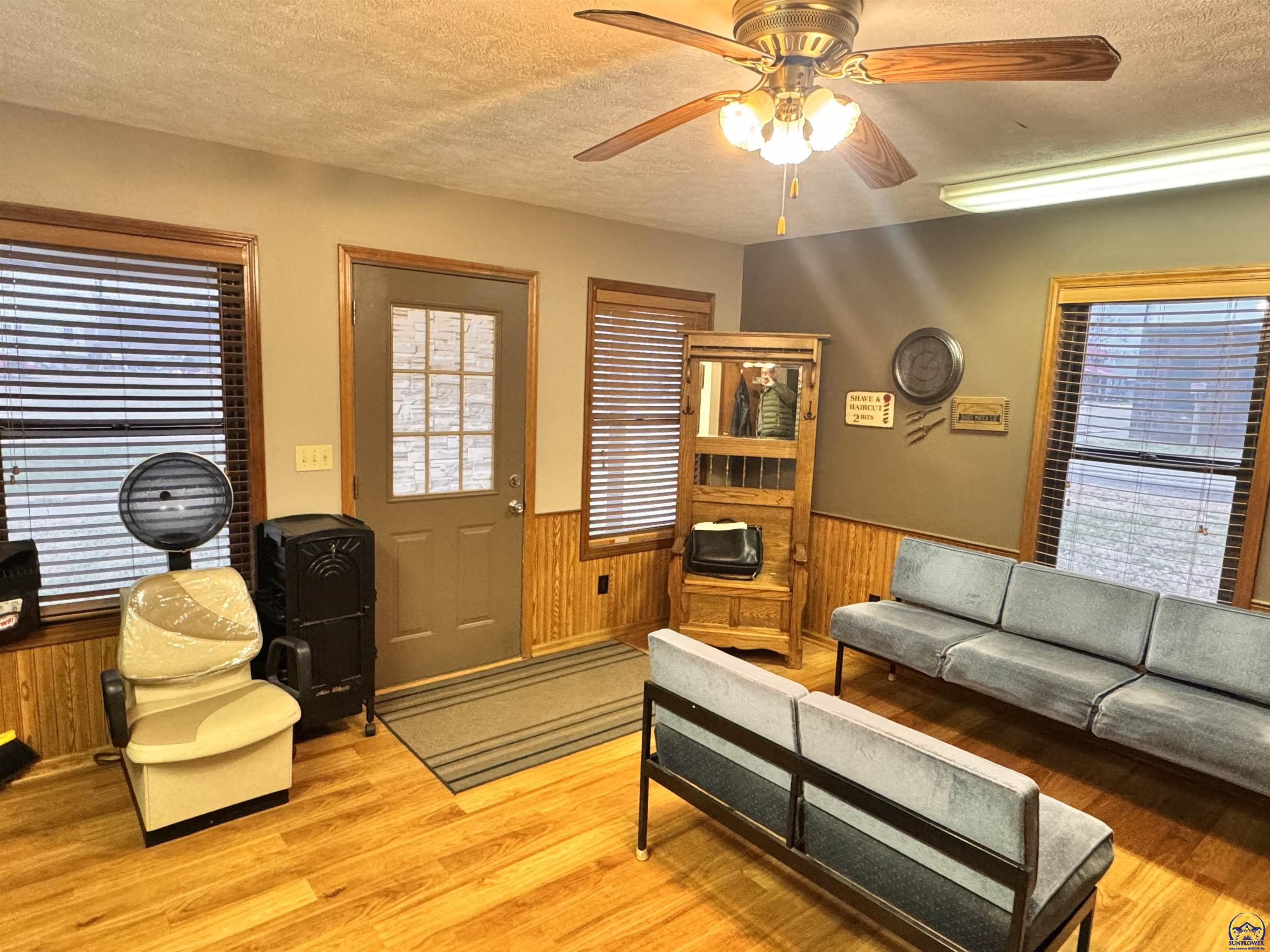 Paxico, Kansas 66526, United States, ,Commercial,Active,253517