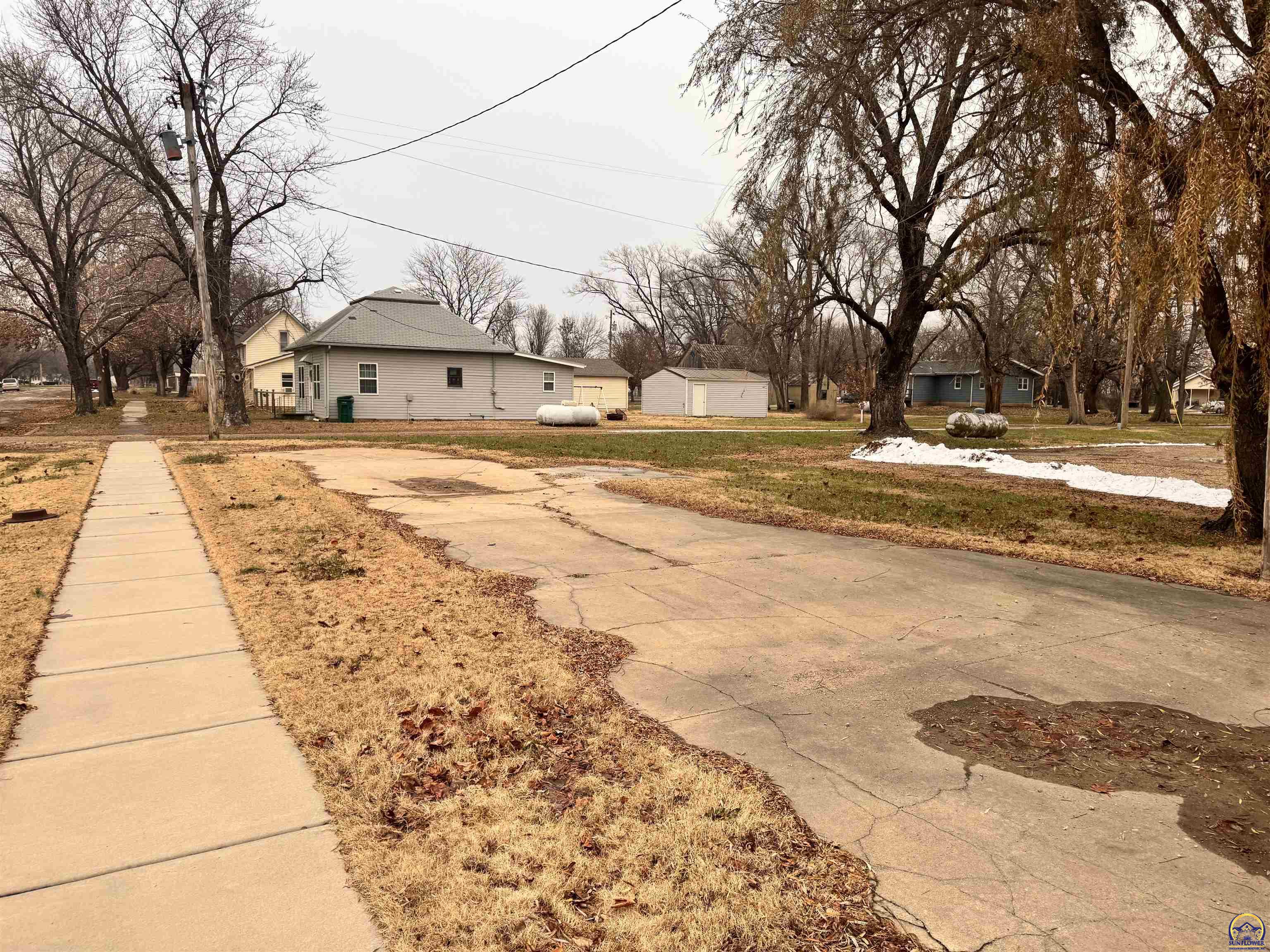 Paxico, Kansas 66526, United States, ,Commercial,Active,253517