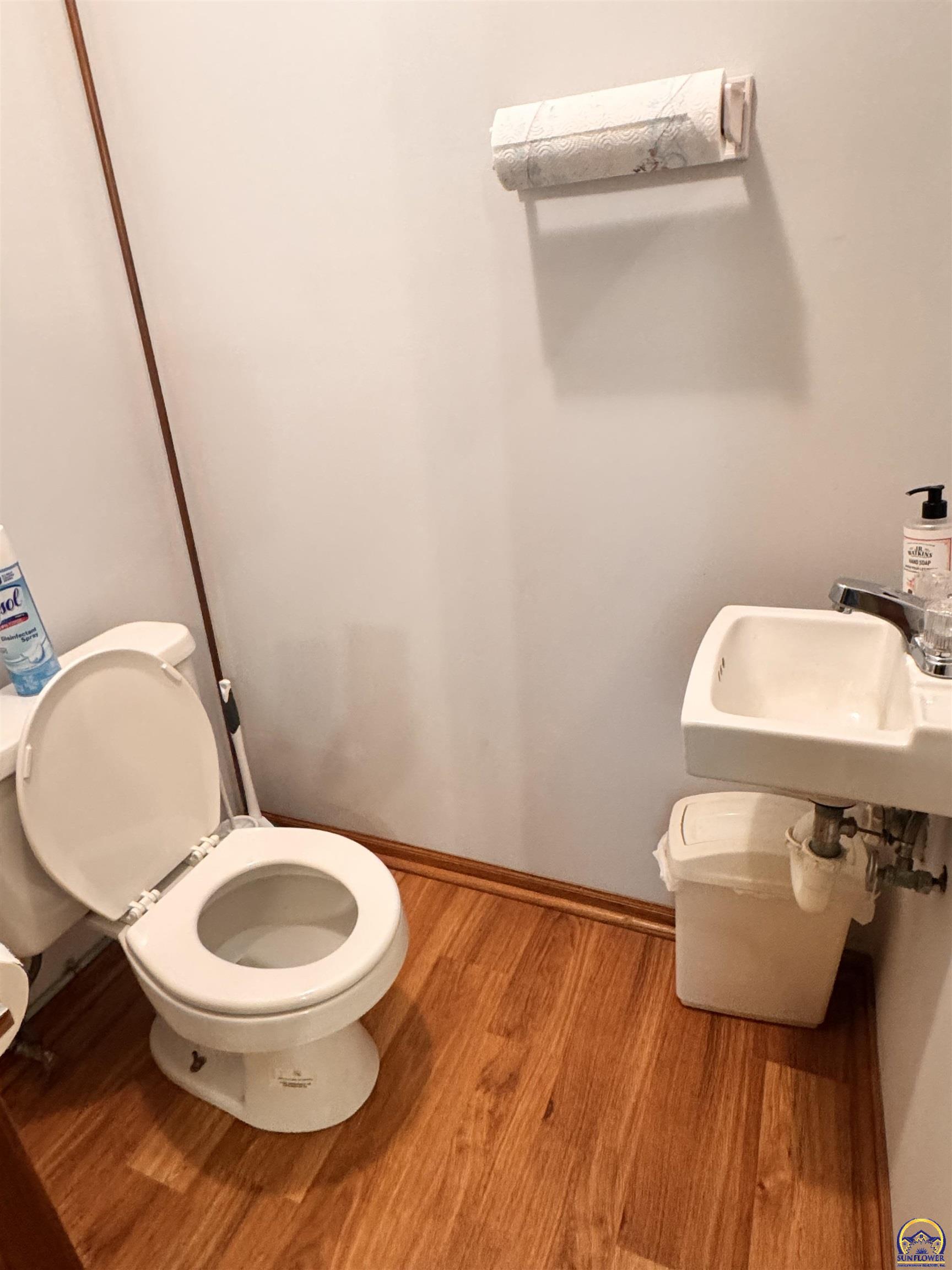 Paxico, Kansas 66526, United States, ,Commercial,Active,253517