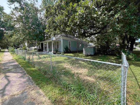 Tiny photo for 509 Sylvan St, Emporia, KS 66801 (MLS # 246127)