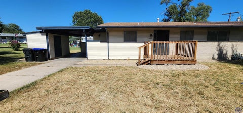 Photo of 7012 SW Towerview Ln, Topeka, KS 66619 (MLS # 246430)