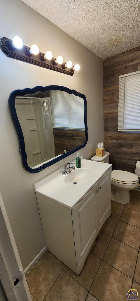 Tiny photo for 7012 SW Towerview Ln, Topeka, KS 66619 (MLS # 246430)