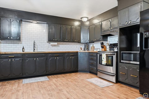 Tiny photo for 1934 NW Fillmore St, Topeka, KS 66608 (MLS # 245843)