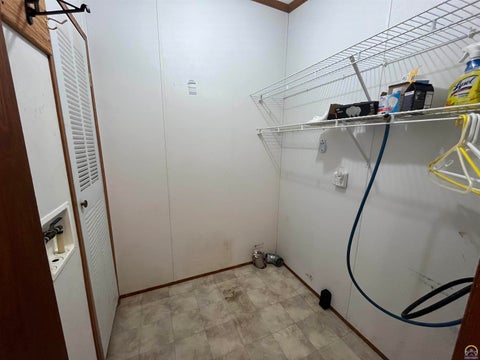 Tiny photo for 1600 SW 72nd Pl, Topeka, KS 66619 (MLS # 247115)