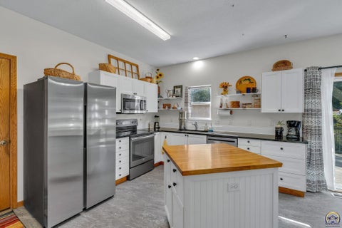 Tiny photo for 3101 SW Wanamaker Dr #54, Topeka, KS 66614 (MLS # 246953)