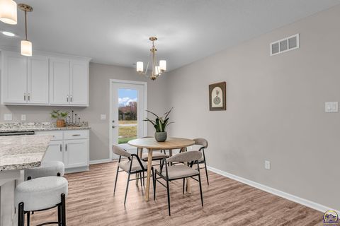 Tiny photo for 720 Teresa Ct, Carbondale, KS 66414 (MLS # 244768)