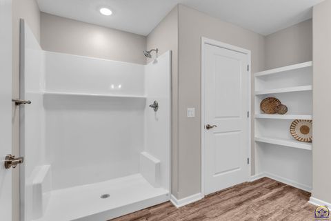 Tiny photo for 720 Teresa Ct, Carbondale, KS 66414 (MLS # 244768)