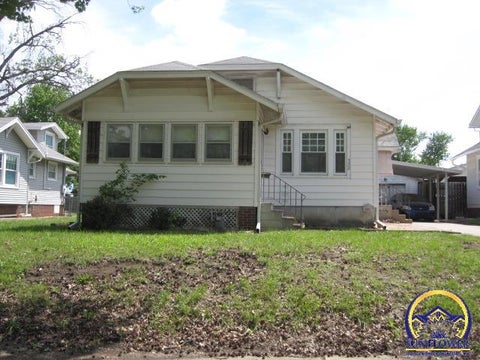 Photo of 326 SW Courtland Ave, Topeka, KS 66606 (MLS # 244274)