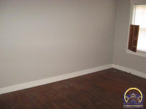 Tiny photo for 326 SW Courtland Ave, Topeka, KS 66606 (MLS # 244274)