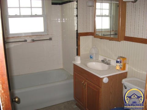 Tiny photo for 326 SW Courtland Ave, Topeka, KS 66606 (MLS # 244274)