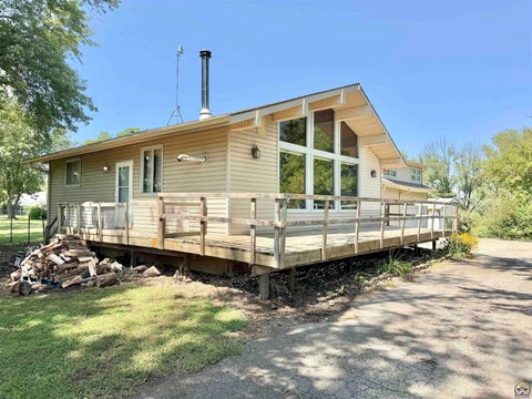 Tiny photo for 7482 Hilldale Rd, Ozawkie, KS 66070 (MLS # 246256)