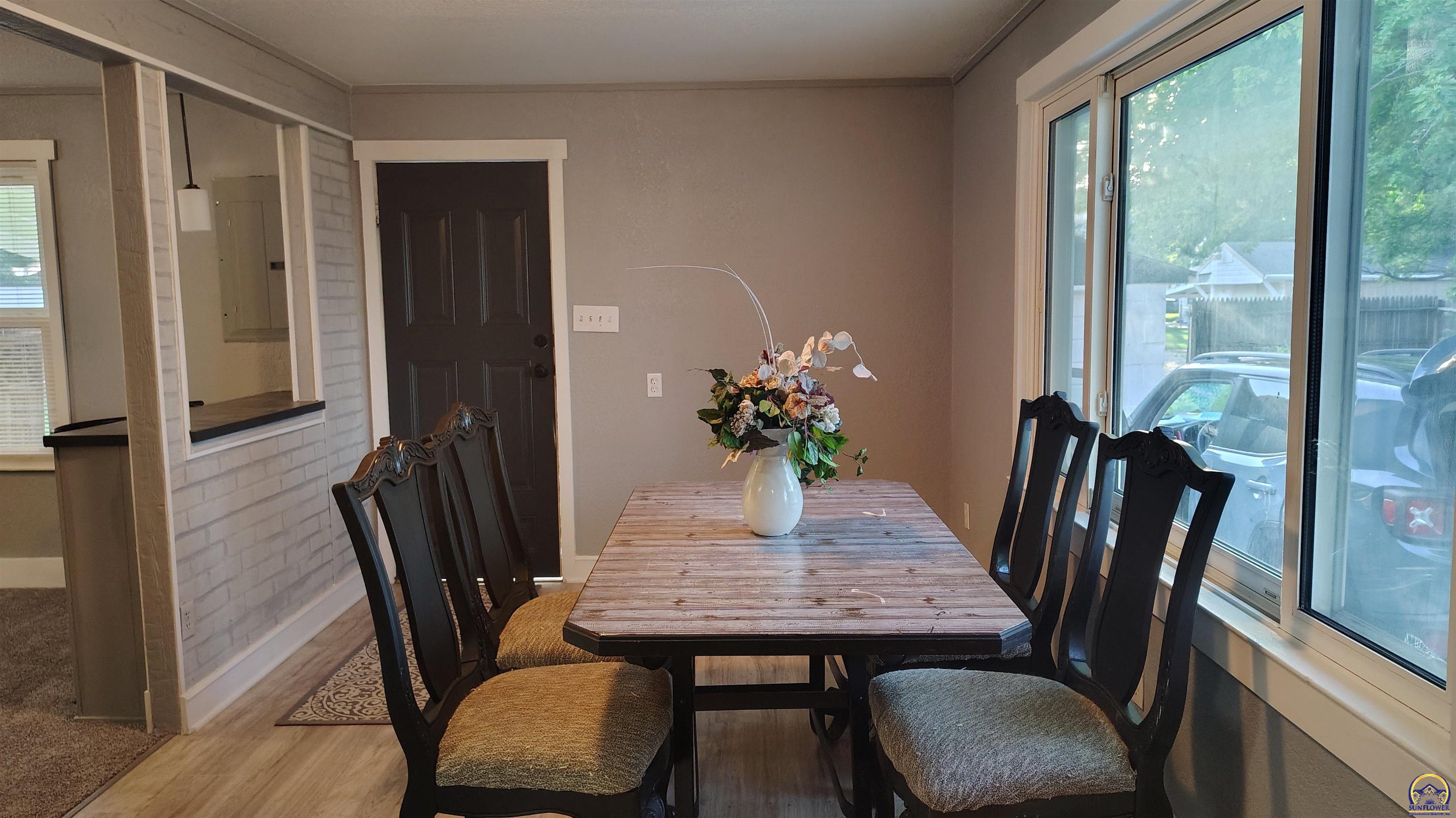 Topeka, Kansas 66608, United States, 3 Bedrooms Bedrooms, ,1 BathroomBathrooms,Residential,Active,169518