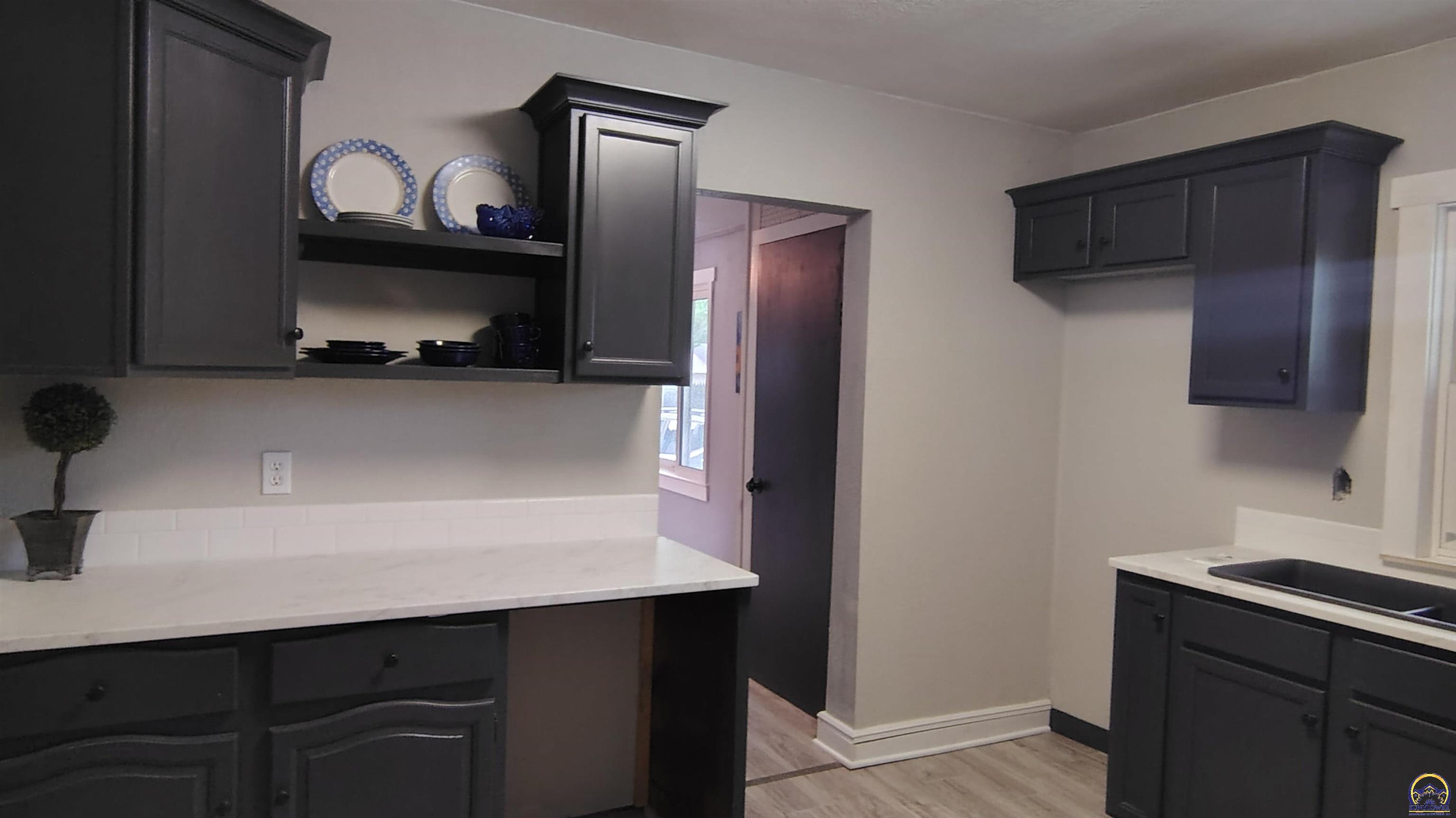 Topeka, Kansas 66608, United States, 3 Bedrooms Bedrooms, ,1 BathroomBathrooms,Residential,Active,169518