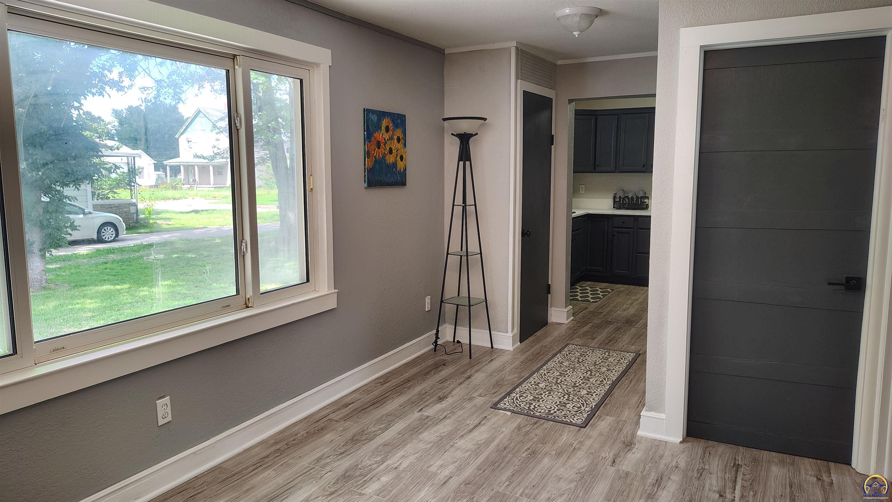 Topeka, Kansas 66608, United States, 3 Bedrooms Bedrooms, ,1 BathroomBathrooms,Residential,Active,169518