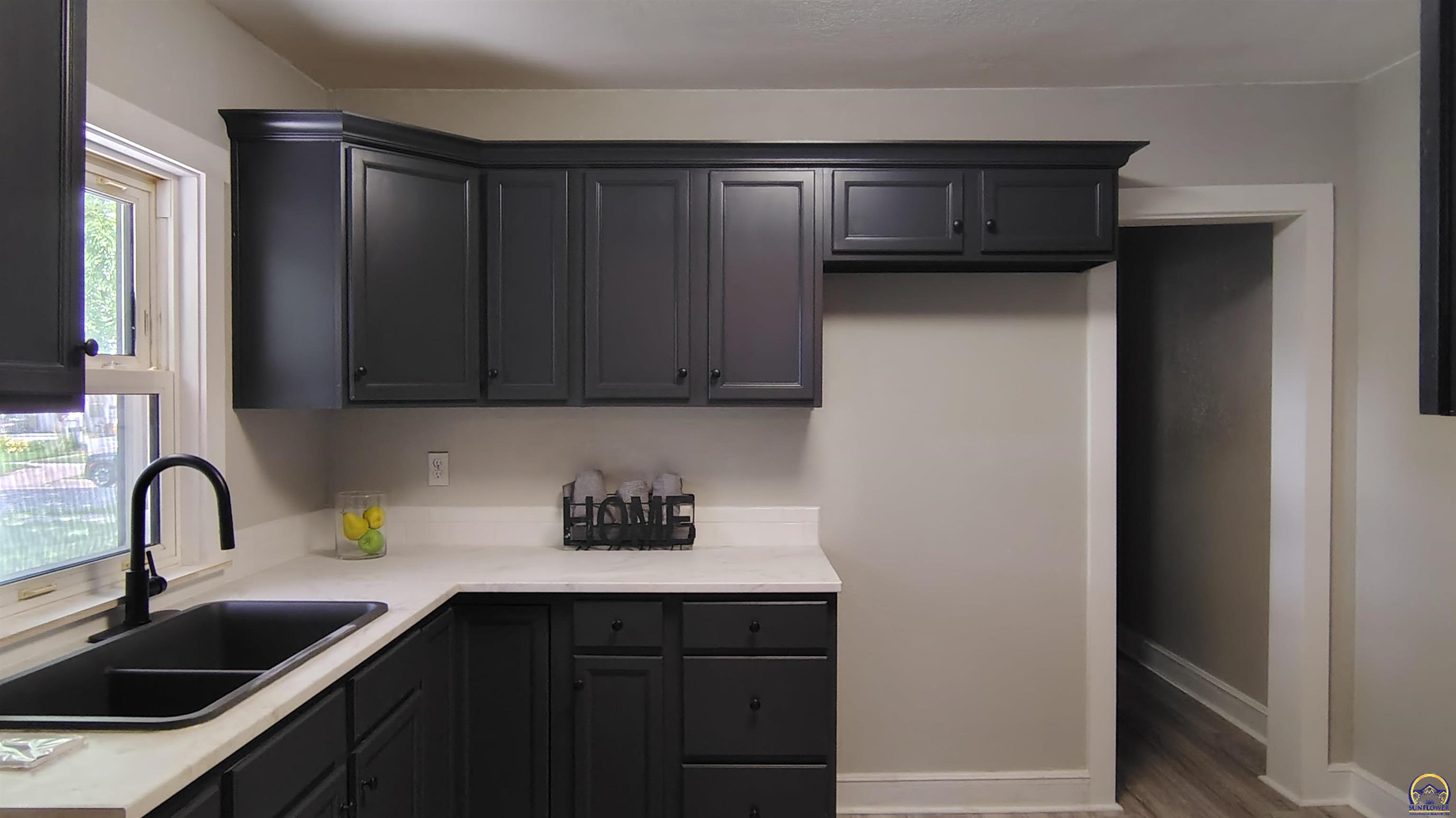 Topeka, Kansas 66608, United States, 3 Bedrooms Bedrooms, ,1 BathroomBathrooms,Residential,Active,169518