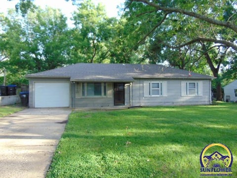 Photo of 1407 SW Glencoe St, Topeka, KS 66611 (MLS # 245097)