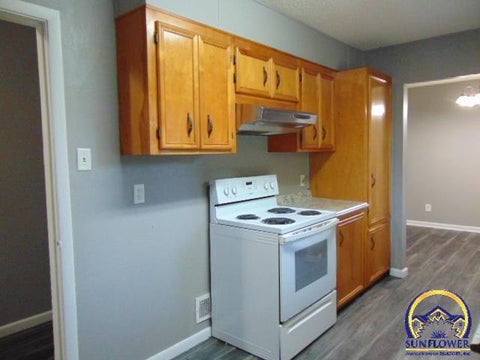 Tiny photo for 1407 SW Glencoe St, Topeka, KS 66611 (MLS # 245097)