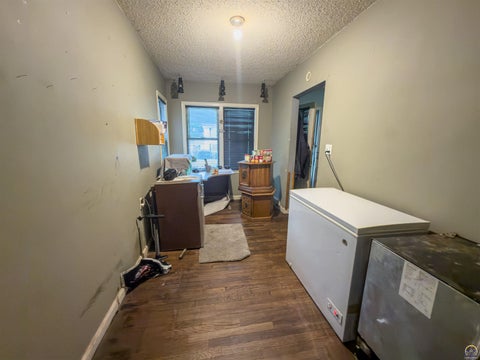 Tiny photo for 2116 SW Harrison St, Topeka, KS 66611 (MLS # 246529)