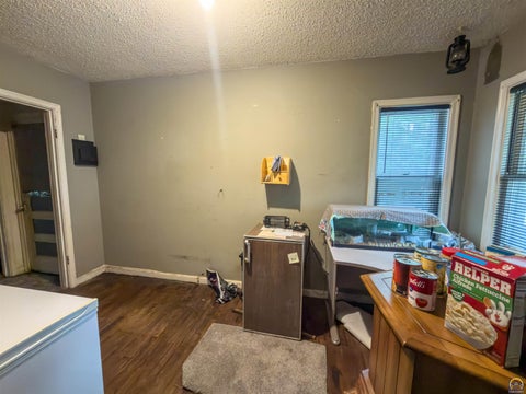 Tiny photo for 2116 SW Harrison St, Topeka, KS 66611 (MLS # 246529)