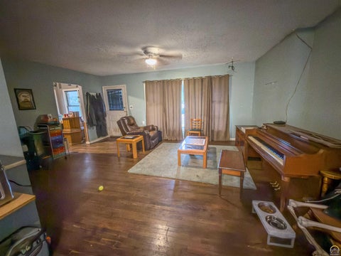 Tiny photo for 2116 SW Harrison St, Topeka, KS 66611 (MLS # 246529)
