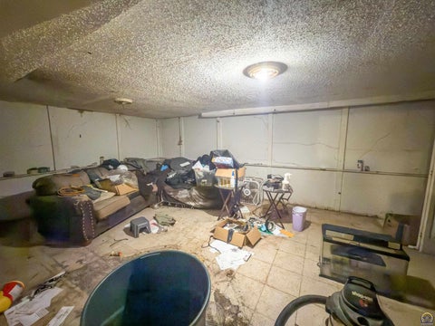 Tiny photo for 2116 SW Harrison St, Topeka, KS 66611 (MLS # 246529)