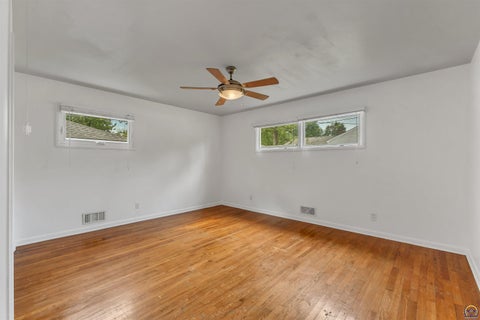Tiny photo for 1339 SW Ward Pkwy, Topeka, KS 66604 (MLS # 246545)