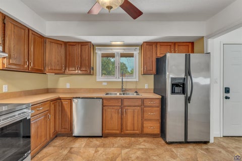 Tiny photo for 1339 SW Ward Pkwy, Topeka, KS 66604 (MLS # 246545)