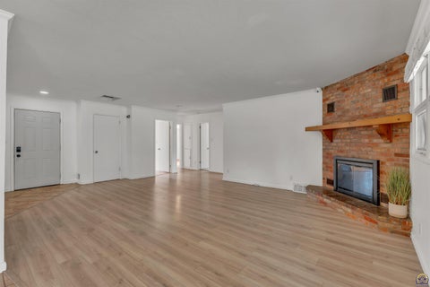 Tiny photo for 1339 SW Ward Pkwy, Topeka, KS 66604 (MLS # 246545)