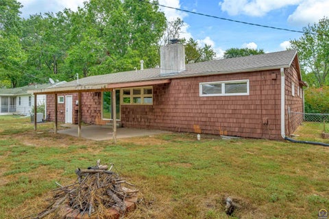 Tiny photo for 1339 SW Ward Pkwy, Topeka, KS 66604 (MLS # 246545)