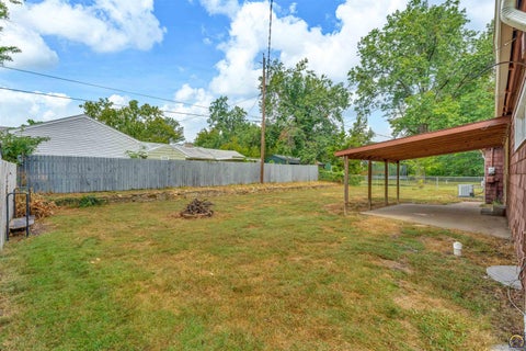 Tiny photo for 1339 SW Ward Pkwy, Topeka, KS 66604 (MLS # 246545)