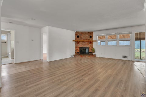 Tiny photo for 1339 SW Ward Pkwy, Topeka, KS 66604 (MLS # 246545)