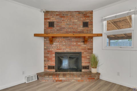 Tiny photo for 1339 SW Ward Pkwy, Topeka, KS 66604 (MLS # 246545)
