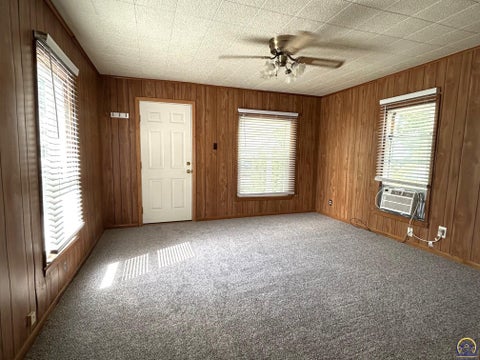 Tiny photo for 738 NE Green St, Topeka, KS 66616 (MLS # 246774)