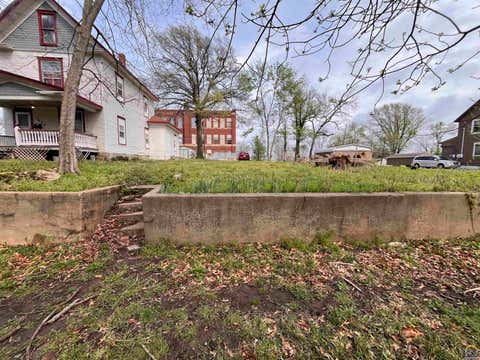 Photo of 1610 SW Harrison St, Topeka, KS 66612 (MLS # 244054)