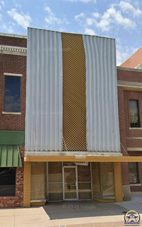 Photo of 521 Commercial St, Emporia, KS 66801 (MLS # 246506)